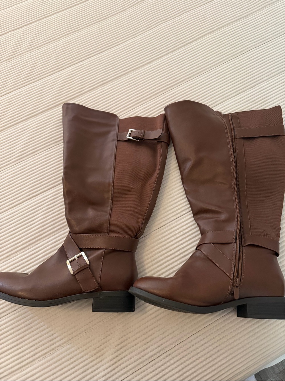 Classic Brown Knee-High Riding Boots with Buckle Accent